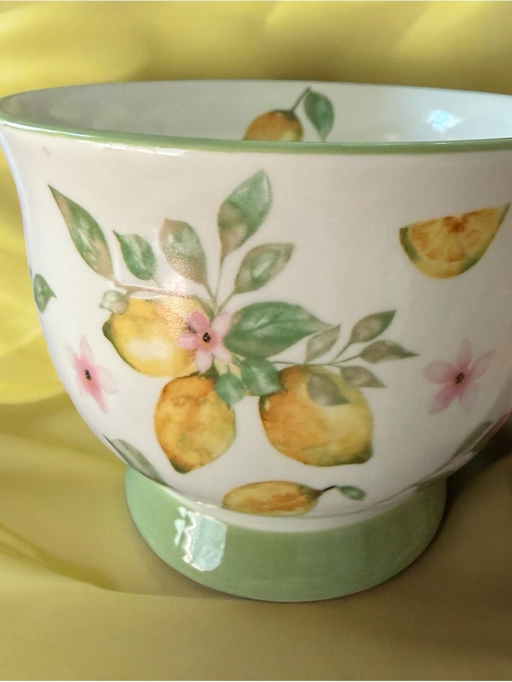 Vintage Style Yellow Bee & Lemon Coffee Mug Set ☕️ Cottage Kitchen Decor - Picture 6 of 6